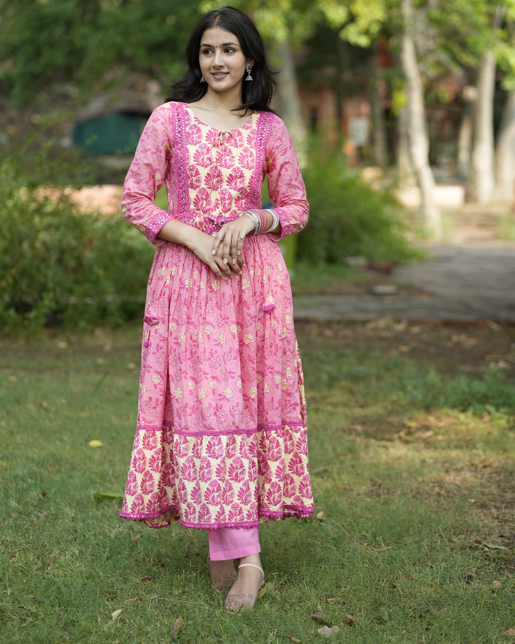 YOU LOOK PRETTIEST in Anarkali