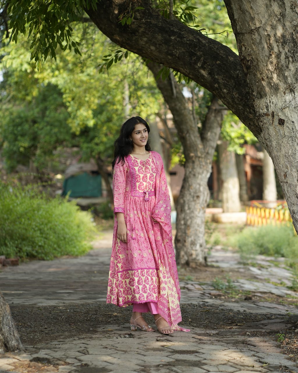 YOU LOOK PRETTIEST in Anarkali