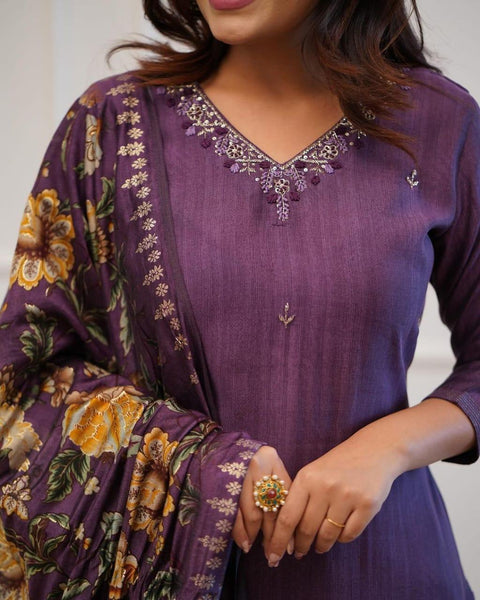 Indian Women's Cotton Flex Embroidery Kurta Set