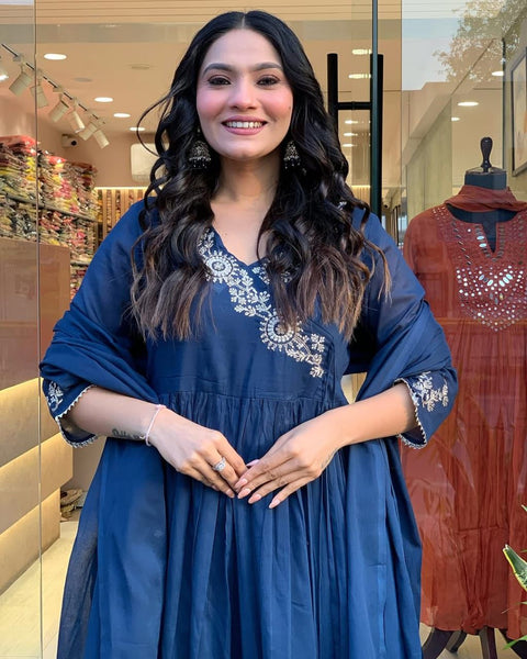 Beautiful Embroidery Work Kurta Set For Indian Women's