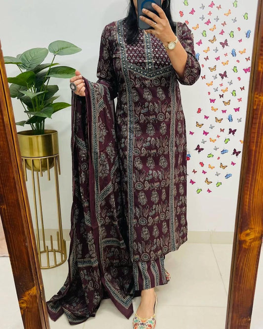 NEW 2 COLOUR LUNCHING Voluminous Beutiful Suit Set