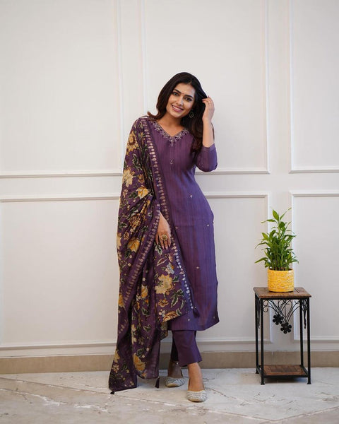 Indian Women's Cotton Flex Embroidery Kurta Set