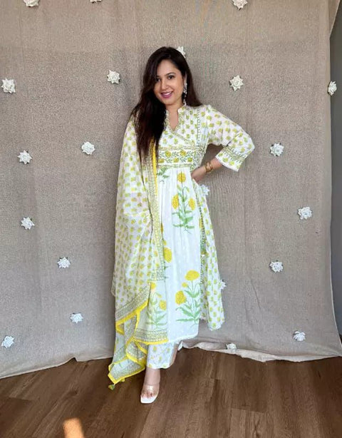 Cotton Anarkali Kurta Set For Women's